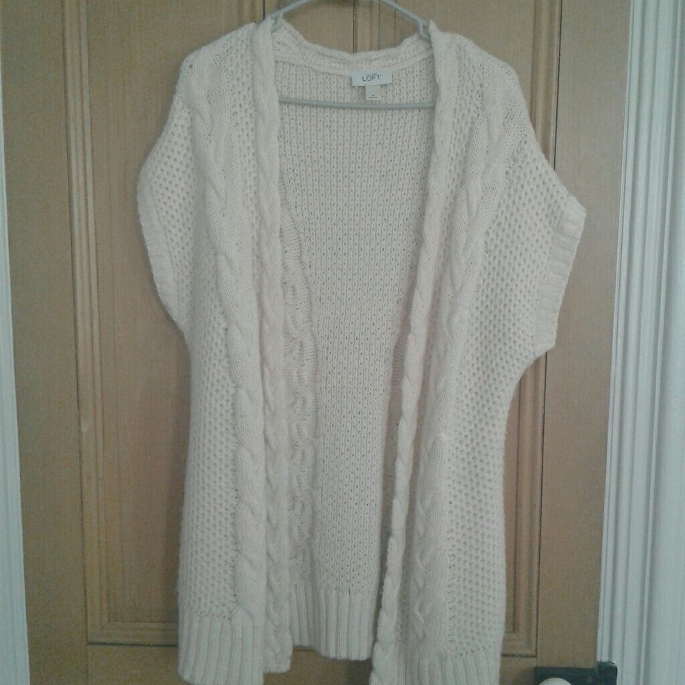 cable knit sweater vest
