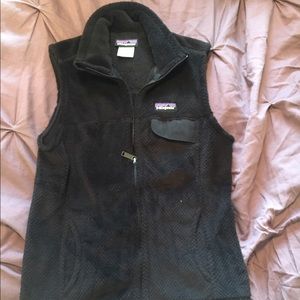Black Patagonia fleece vest