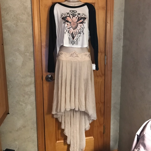 Free People Dresses & Skirts - Free People, " Arabella" , gorgeous, skirt FINAL💜