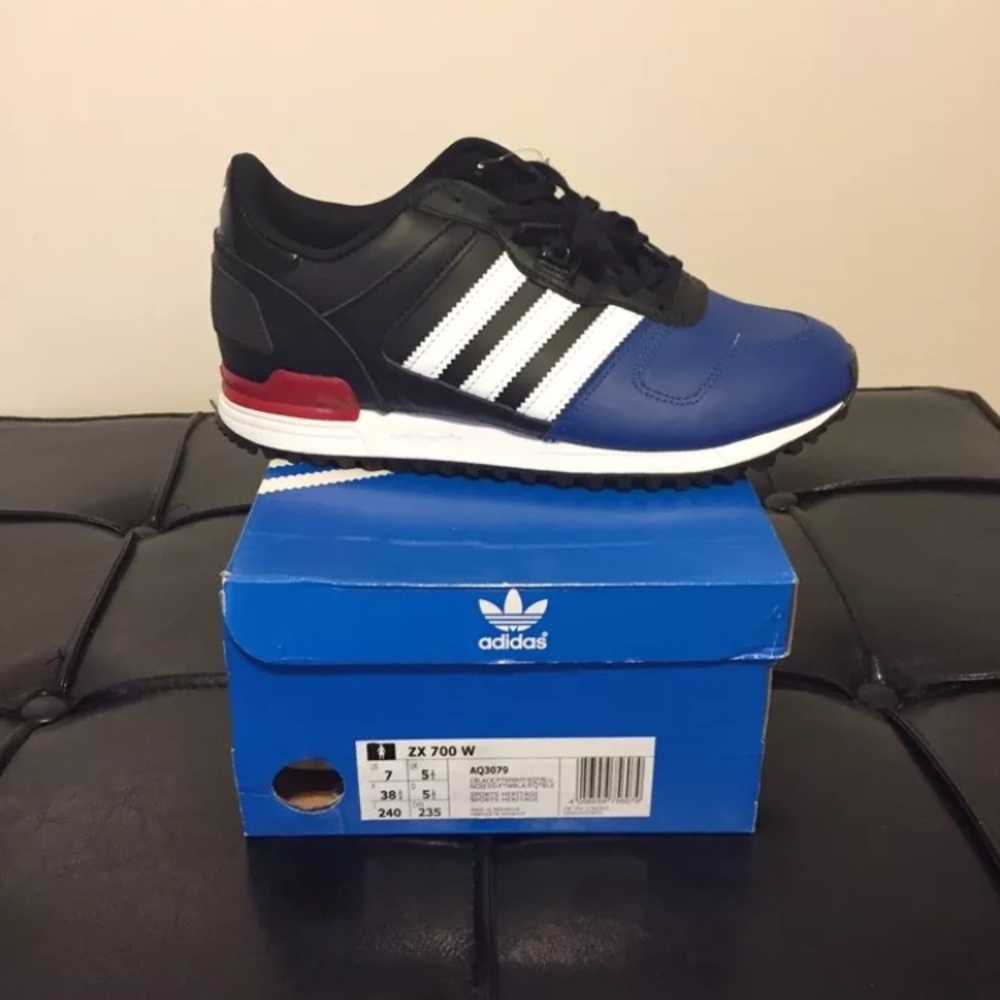 Adidas ZX 700 Brand New w/ Box and Tags