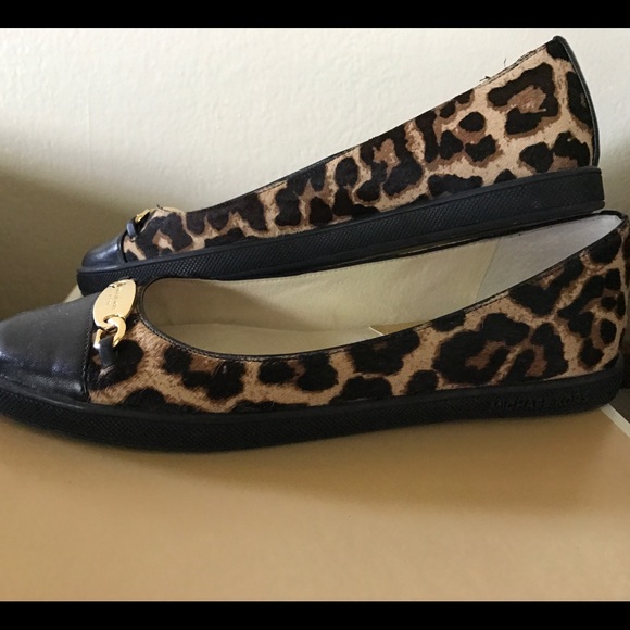 Michael Kors Leopard print flat shoes - Picture 3 of 4