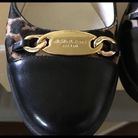 Michael Kors Leopard print flat shoes - Picture 4 of 4