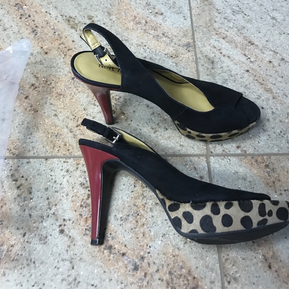 Nine West high heeled shoe. Size 8.5.