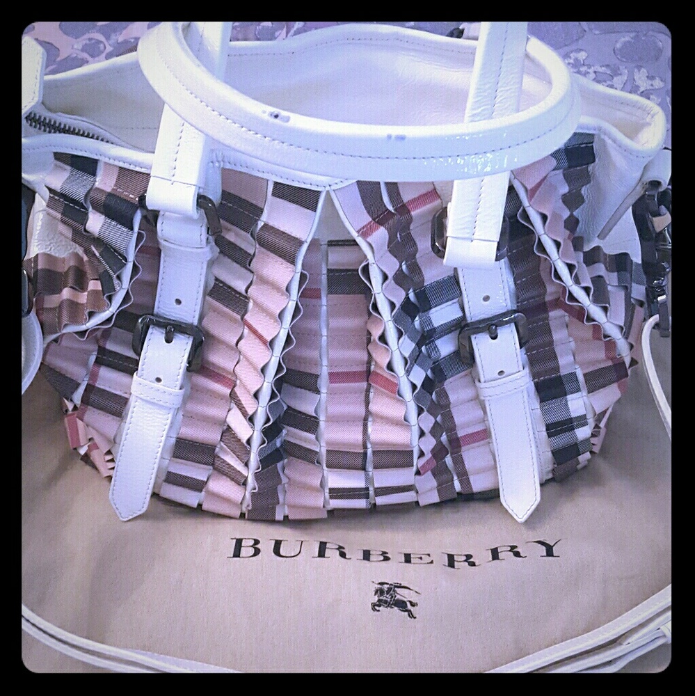 Burberry "Authentic" large cartridge pleated tote
