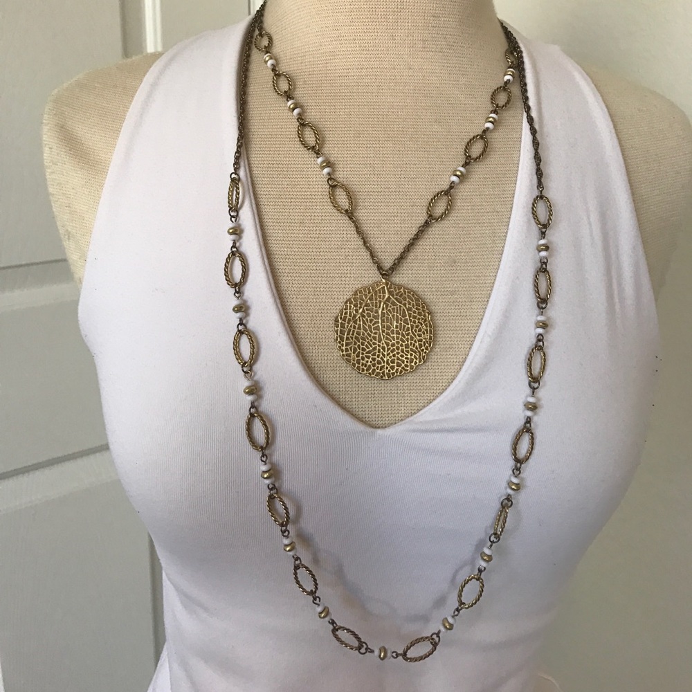 Gold & White Metal Chain Necklace