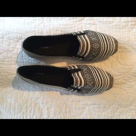 Forever 21 Shoes - Cute slip-on shoes