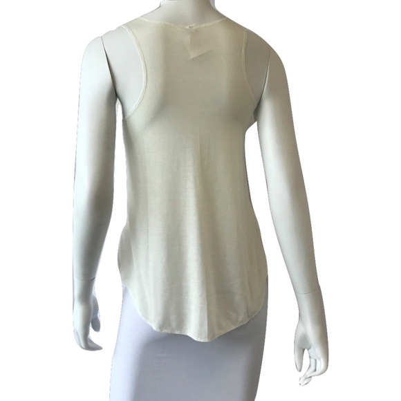 Elephant with Heart Balloons Tank - Picture 4 of 8