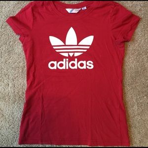 ADIDAS T-SHIRT