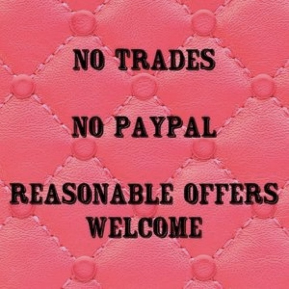 Please follow Poshmark rules 😍❤