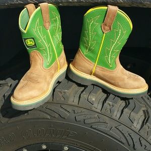 💥SALE💥Farm Life🌻Kids john deere boots🐾