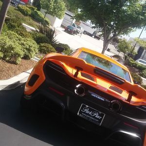 Meet your Posher, Carlos