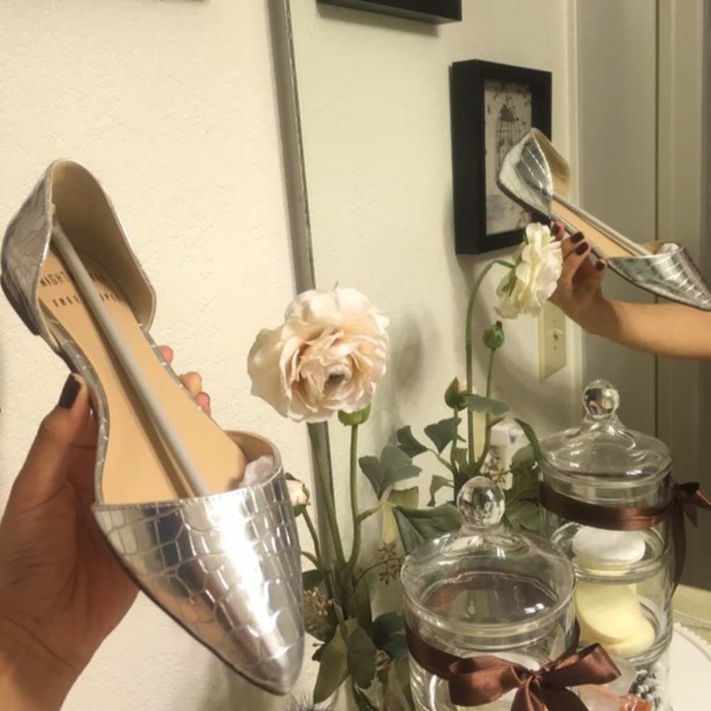 Dancer silver flats size 36 Euro
