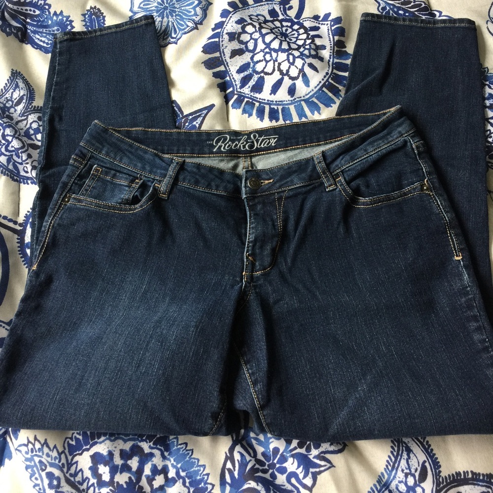 Old Navy Rockstar skinny jeans size 14