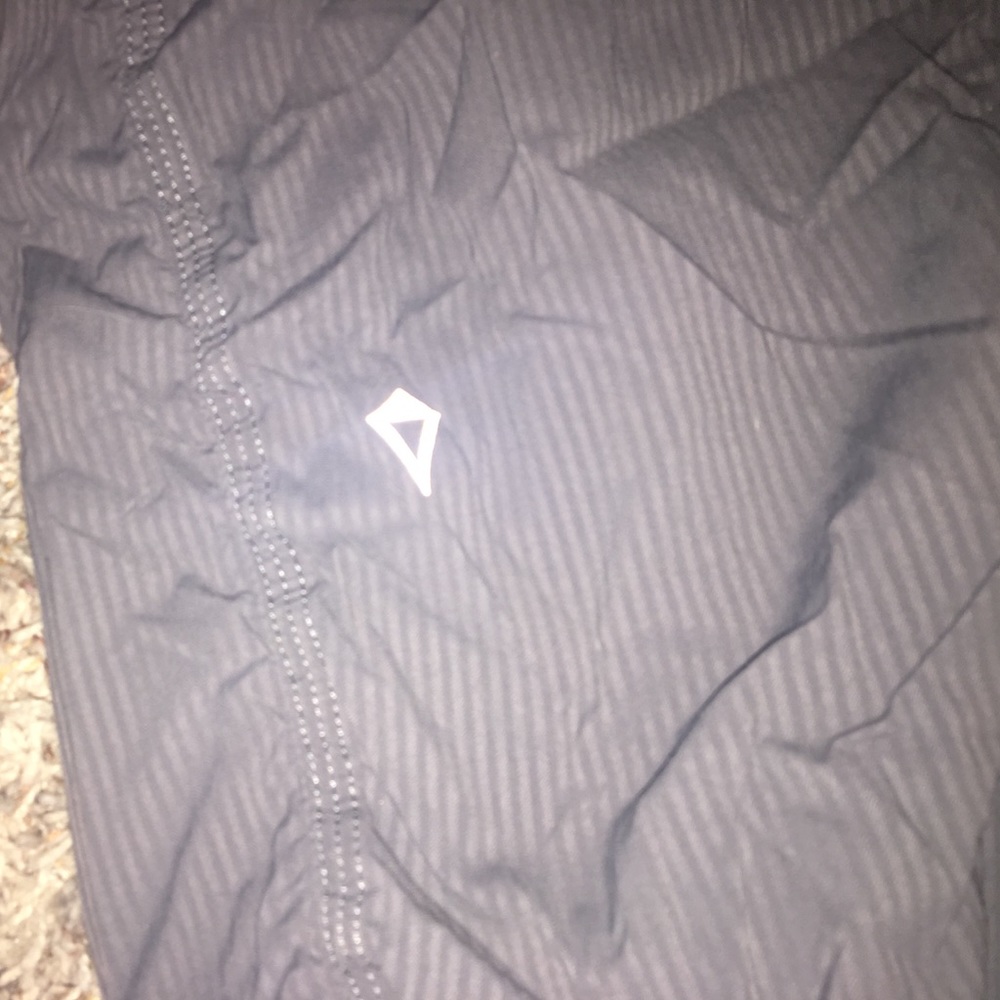 Gently used lined Ivivva sweatpants.