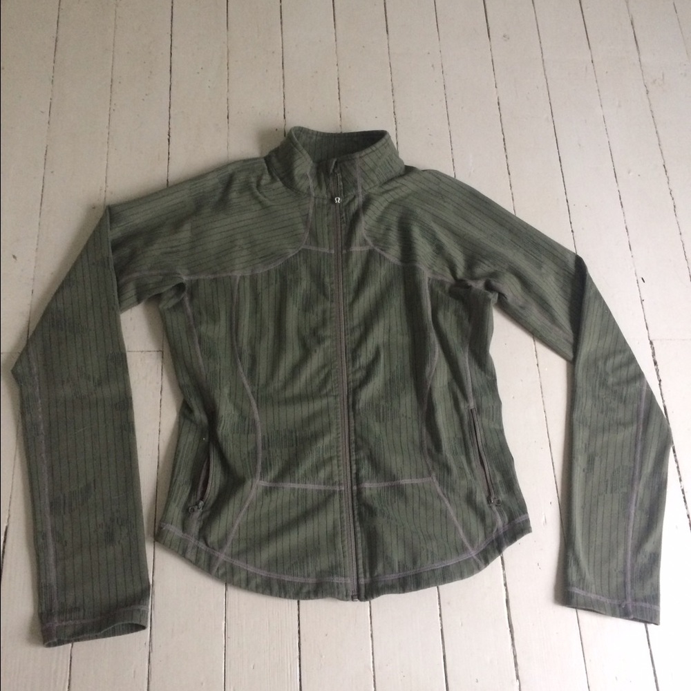 Lululemon jacket size 8/10 green