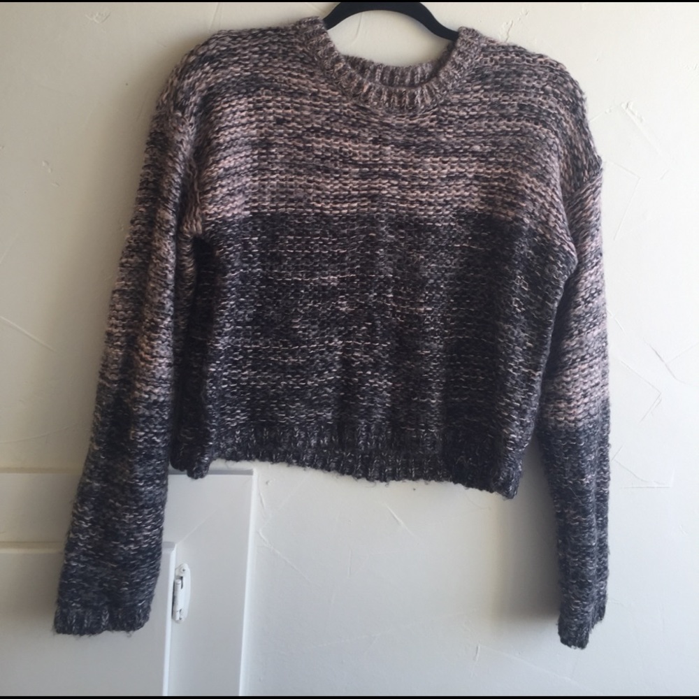 SALE 🦄 Crop Top Sweater 🦄
