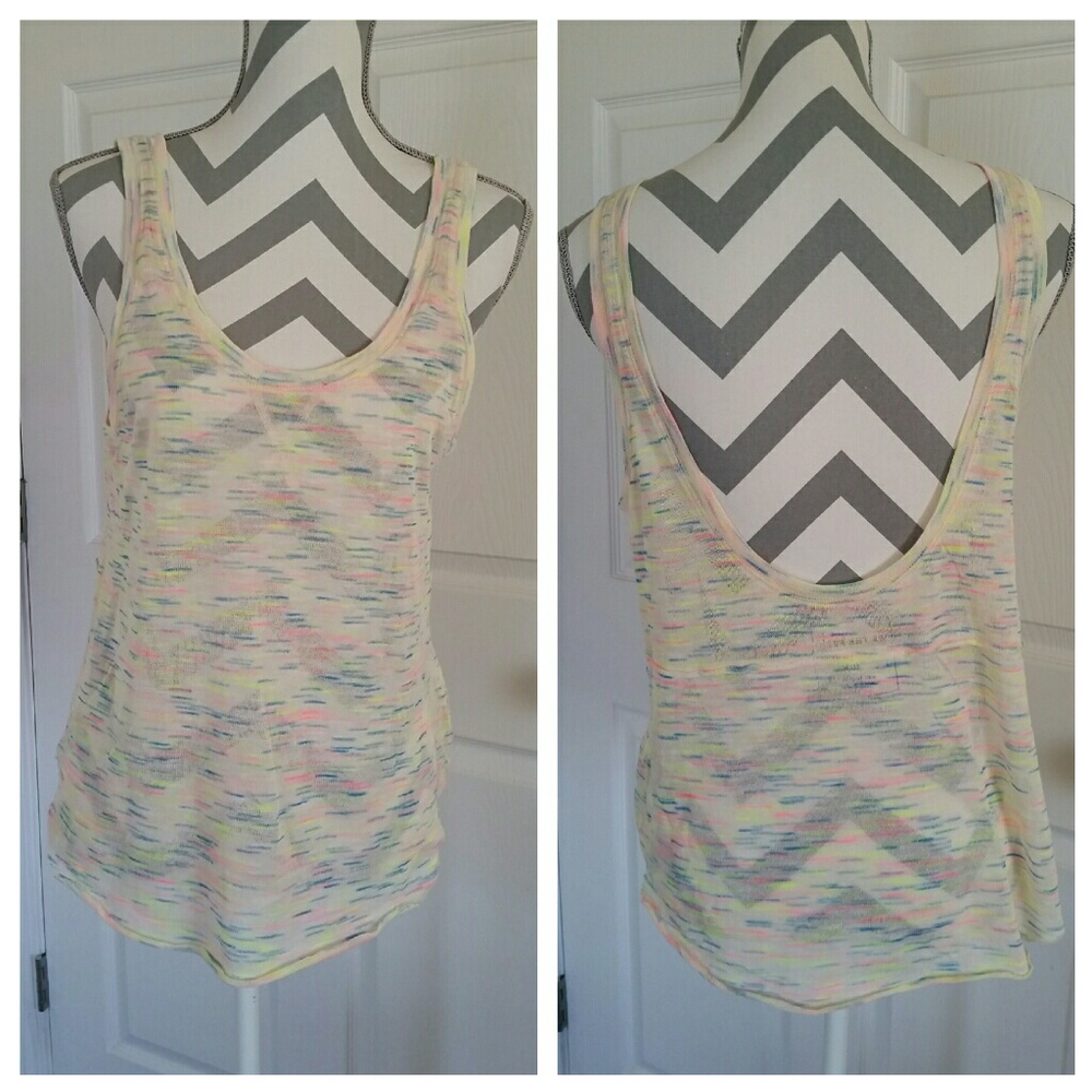 SOLD  "We the Free" stripped tanks - Picture 4 of 5