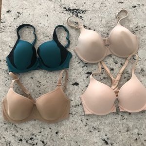 32D Bras - Lot of three