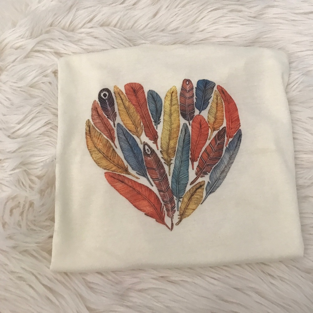 Heart Shape Feather Tank - Picture 4 of 5