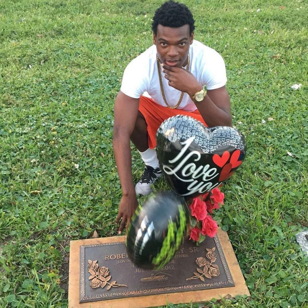 Meet your Posher, Robert