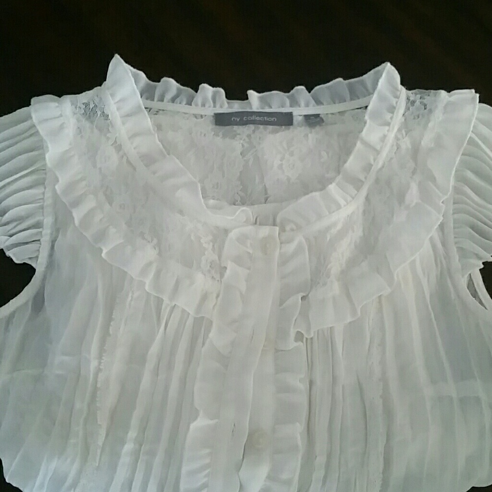 ***SOLD***Delicate white lace top