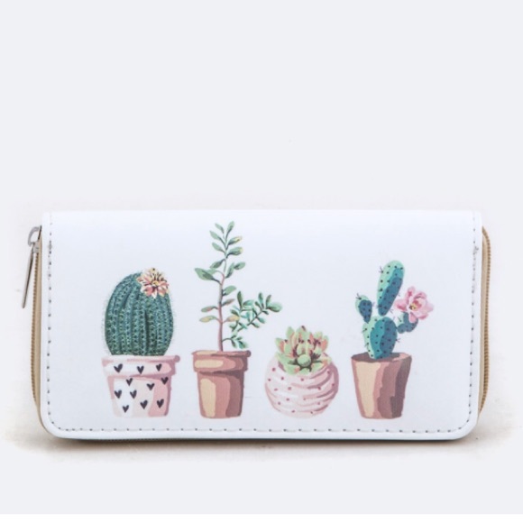 🎉GYPSY SALE🎉•Last One• Cactus Wallet - Picture 2 of 8