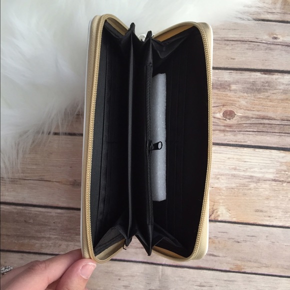 🎉GYPSY SALE🎉•Last One• Cactus Wallet - Picture 6 of 8