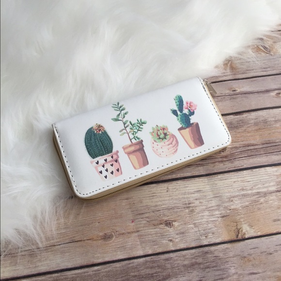 🎉GYPSY SALE🎉•Last One• Cactus Wallet - Picture 7 of 8