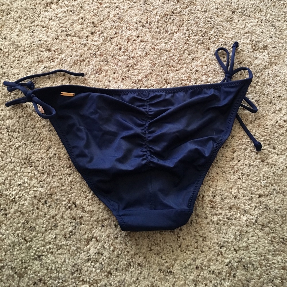 String bikini bottom - Picture 2 of 2