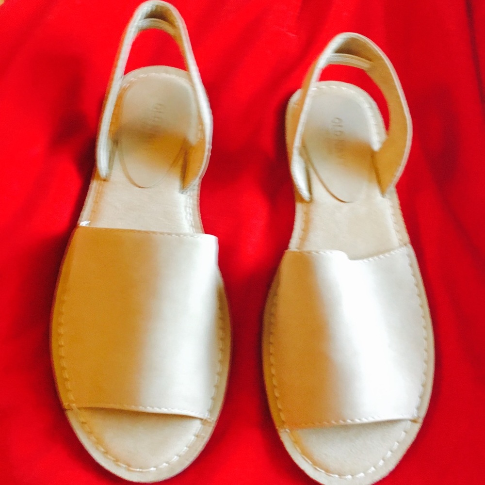 Sandal