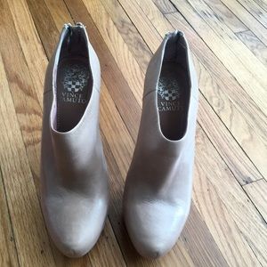 Vince camuto booties