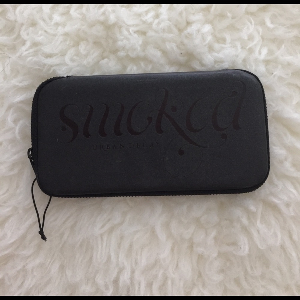 ❌SOLD❌ SMOKED Urband Decay eye shadow palette