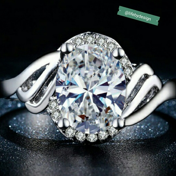 .925 Silver, White Sapphire & CZ Ring - Picture 2 of 5