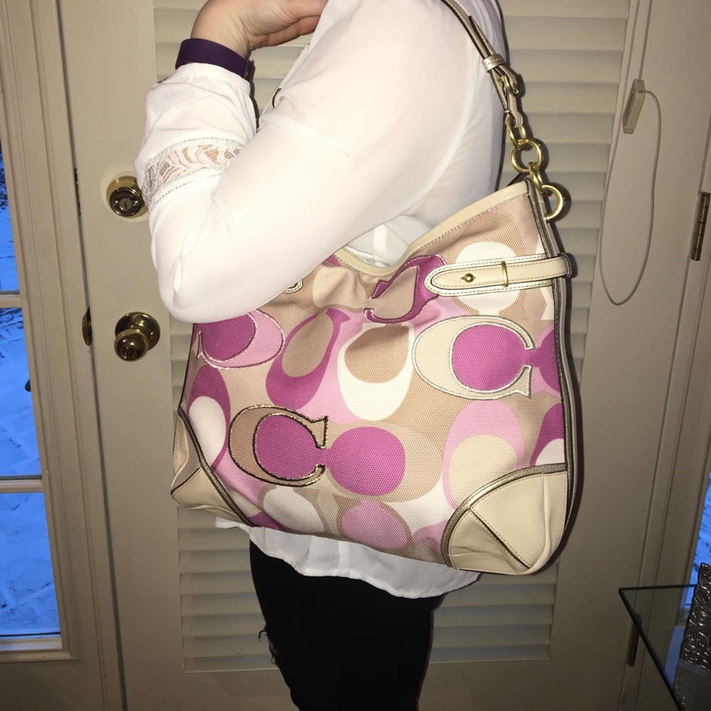 Unique Coach Shoulder Bag.