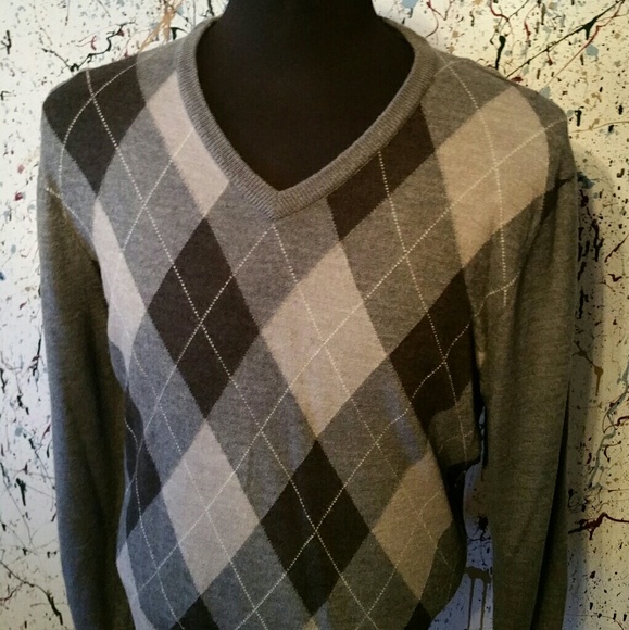 Men's V-Neck Sweater by International Concepts - Picture 2 of 4