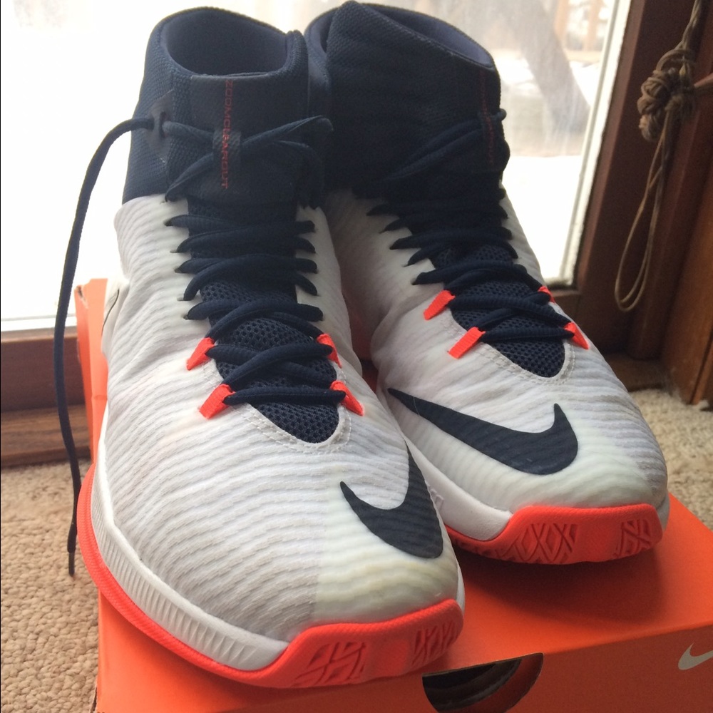 Nike Zoom Winflo 3 basketball shoes