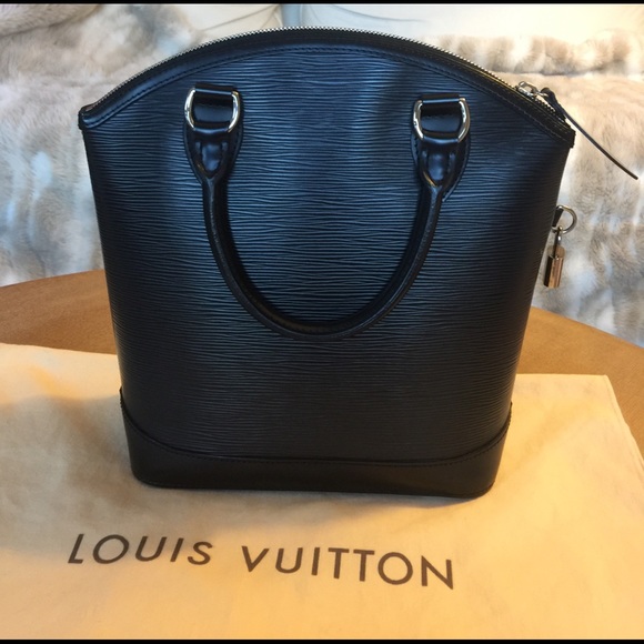 Louis Vuitton Handbags - Louis Vuitton Epi Lockit Noir Black