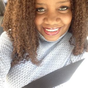 Meet your Posher, Yolanda