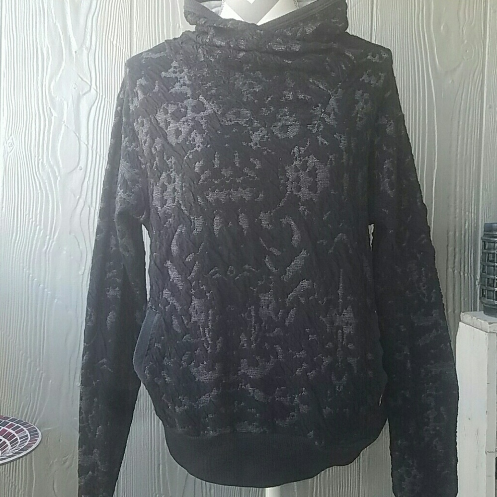 Lace boutique sweatshirt