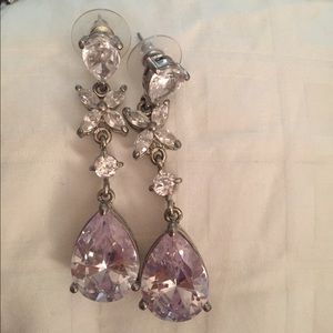Very pretty date night earrings!