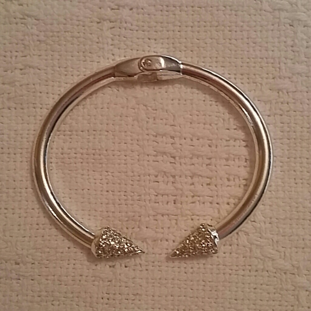 Beautiful Silver Bling Clasp Bracelet