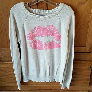 Forever 21 Kiss me sweater