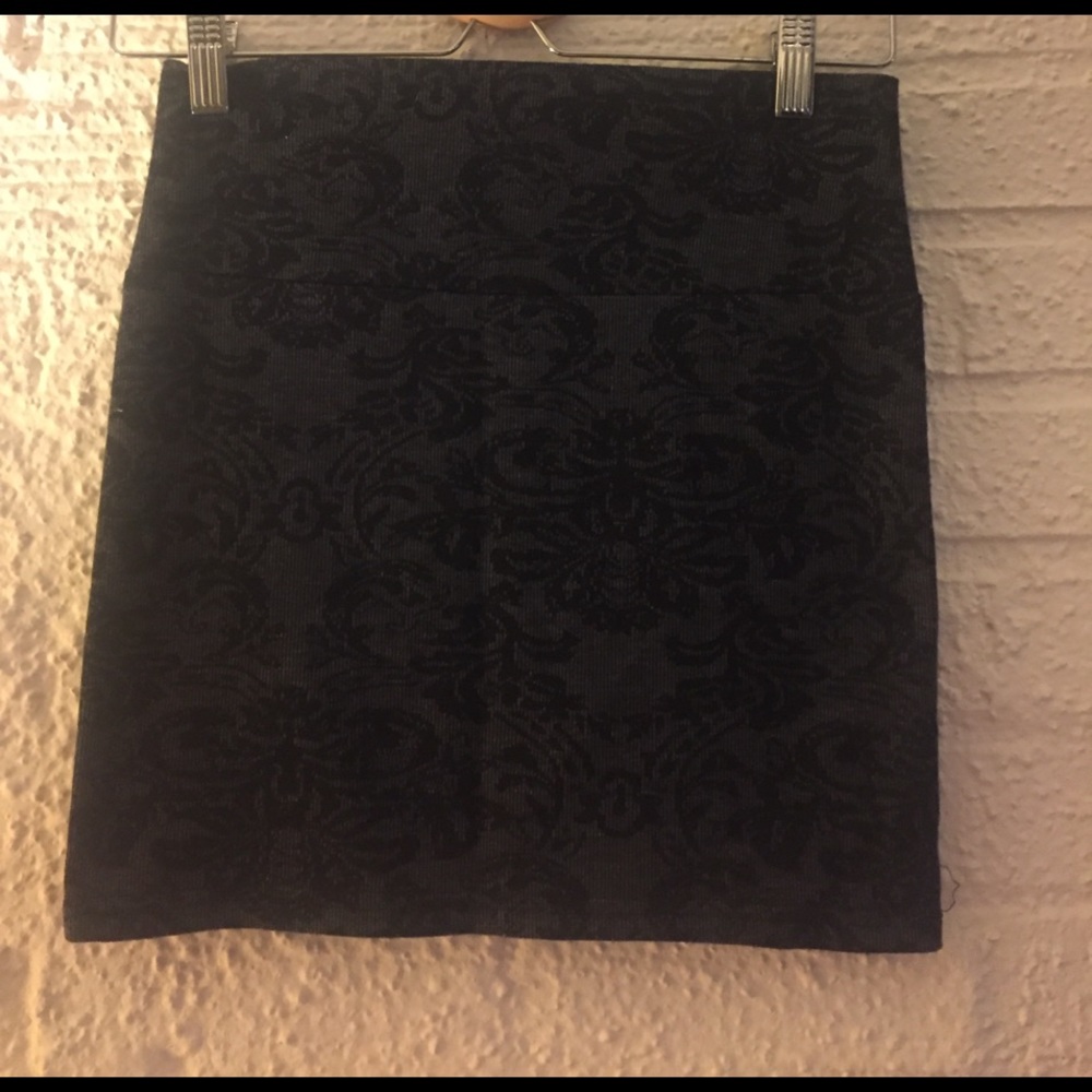 Grey and black mini skirt size small