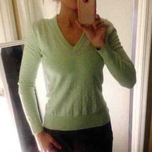 J Crew Small V neck Long Sleeve Top super cute