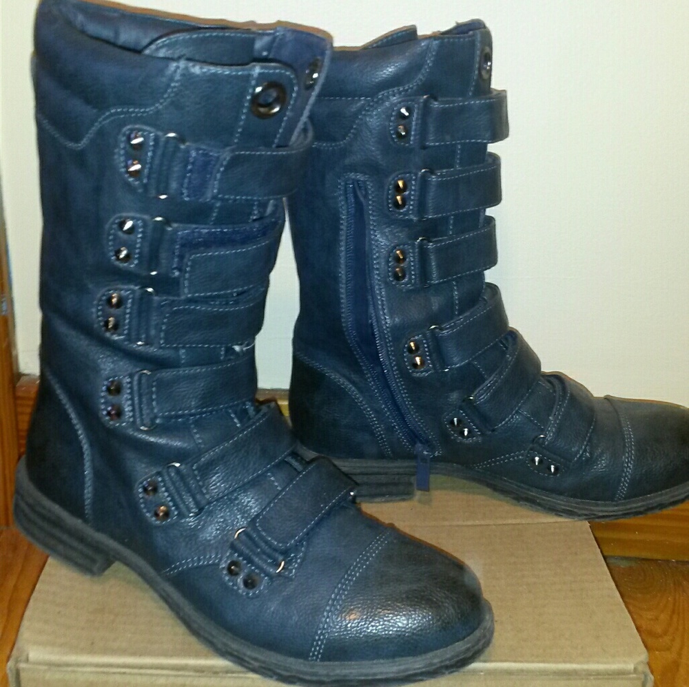 Very Volitile strap boot Navy