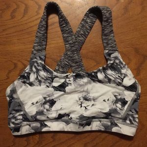 AE Cross Back Sports Bra