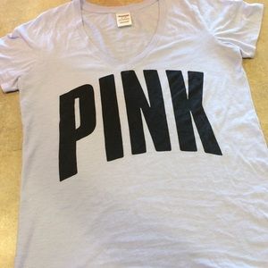🖤VS Pink V neck tee