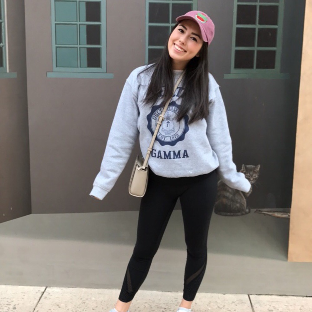 Meet your Posher, Lina