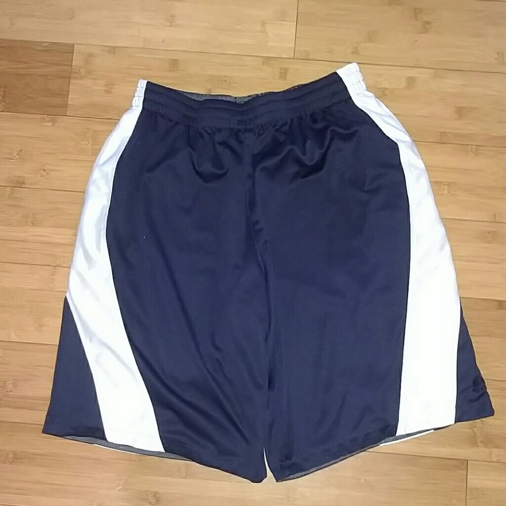 💚 LAST DAY $5 SALE REVERSIBLE SHORTS