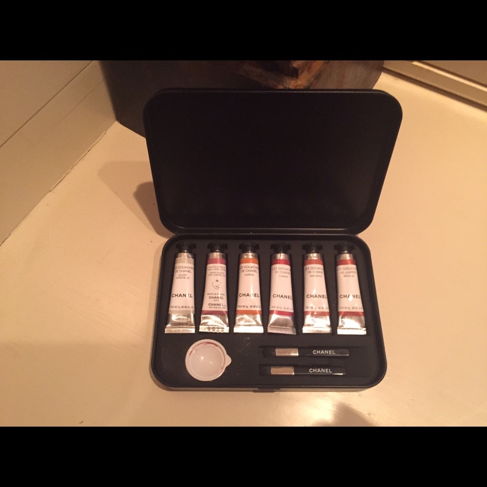 LE CHANEL Les GOUACHES eye-lip-cheek paint set